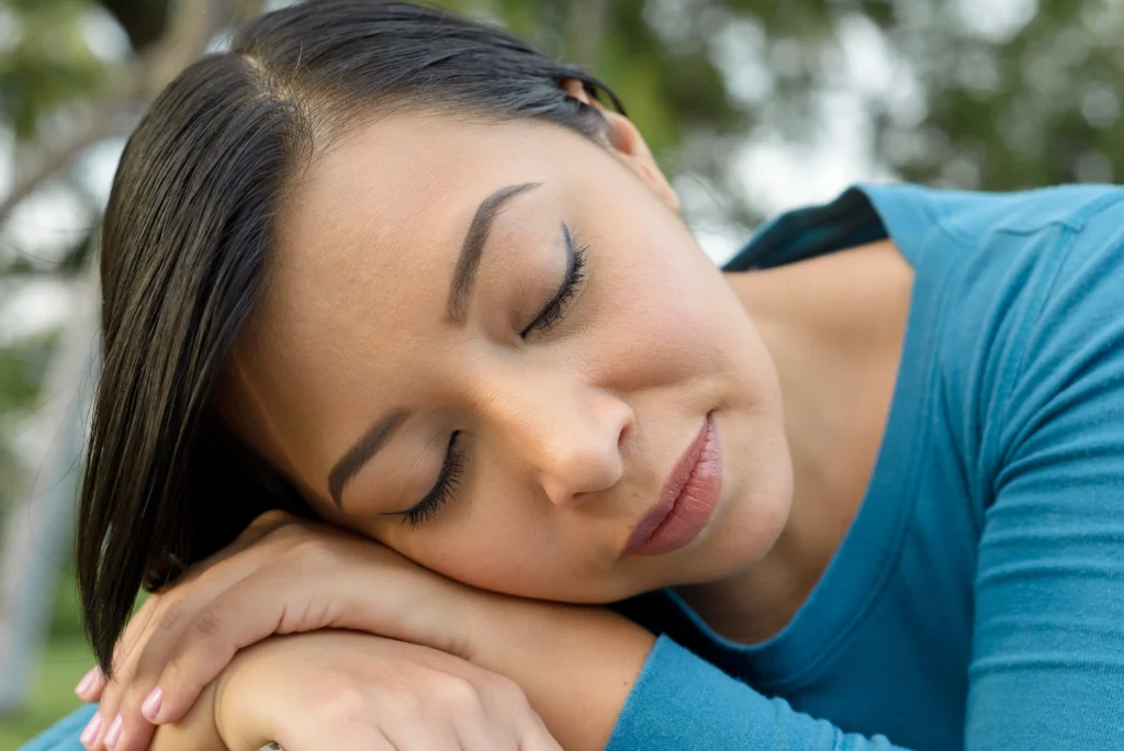 what does dark circles under eyes mean